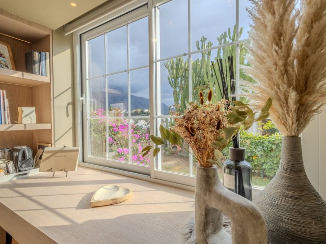 4 Bedrooms Townhouse in Nueva Andalucía