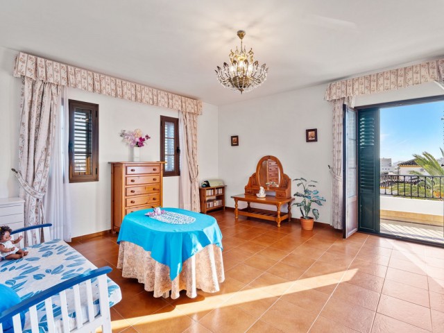 5 Bedrooms Villa in Arroyo de la Miel