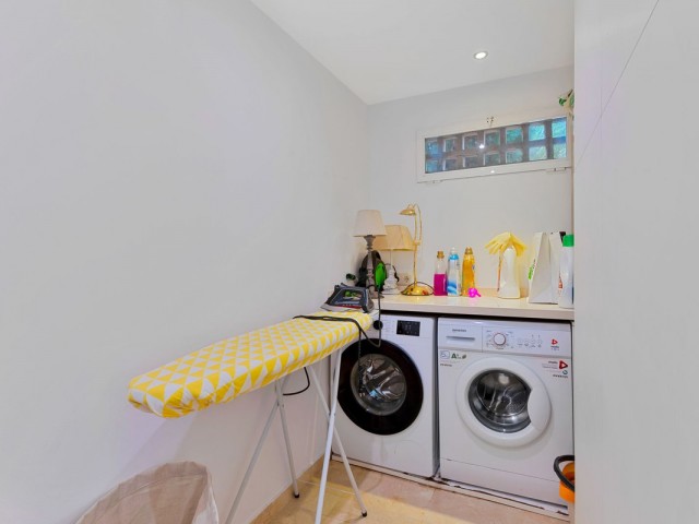 Apartamento con 3 Dormitorios  en Sierra Blanca