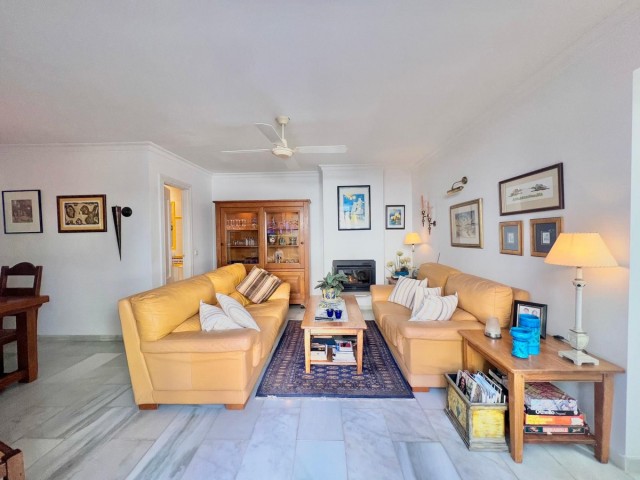 3 Bedrooms Townhouse in Estepona