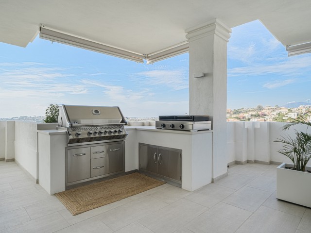 Apartamento con 7 Dormitorios  en Aloha