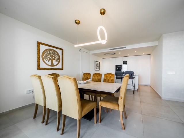 Apartamento con 7 Dormitorios  en Aloha