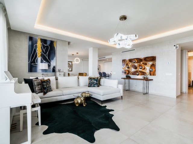 Apartamento con 7 Dormitorios  en Aloha