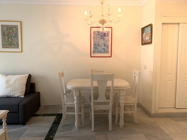 2 Schlafzimmer Apartment in Marbella
