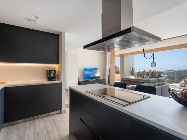 2 Bedrooms Apartment in Benahavís