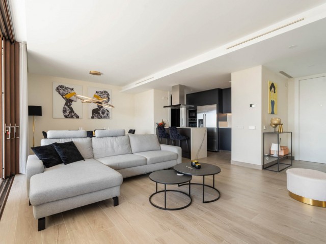 2 Bedrooms Apartment in Benahavís