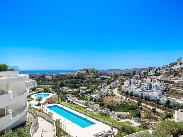 2 Bedrooms Apartment in Benahavís