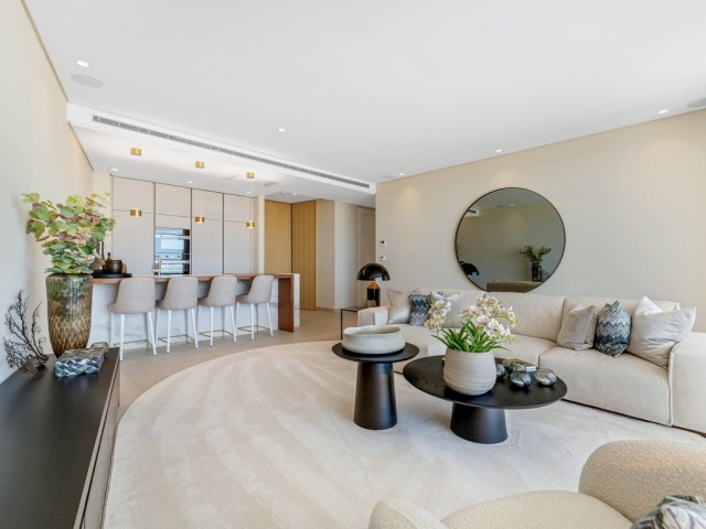 2 Bedrooms Apartment in Benahavís