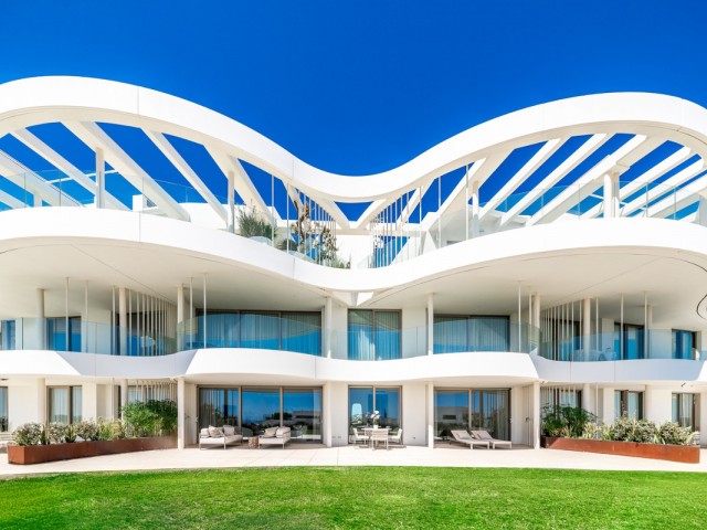 2 Bedrooms Apartment in Benahavís