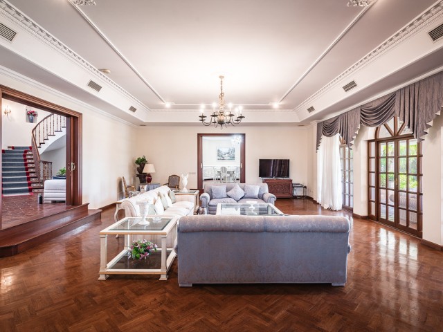 20 Bedrooms Villa in The Golden Mile