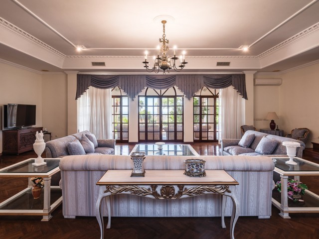 20 Bedrooms Villa in The Golden Mile