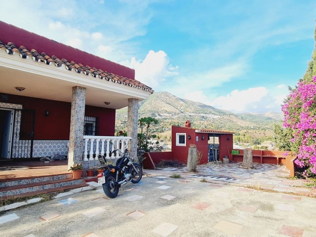 3 Bedrooms Villa in Fuengirola