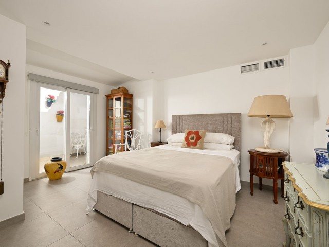 2 Bedrooms Villa in Marbesa