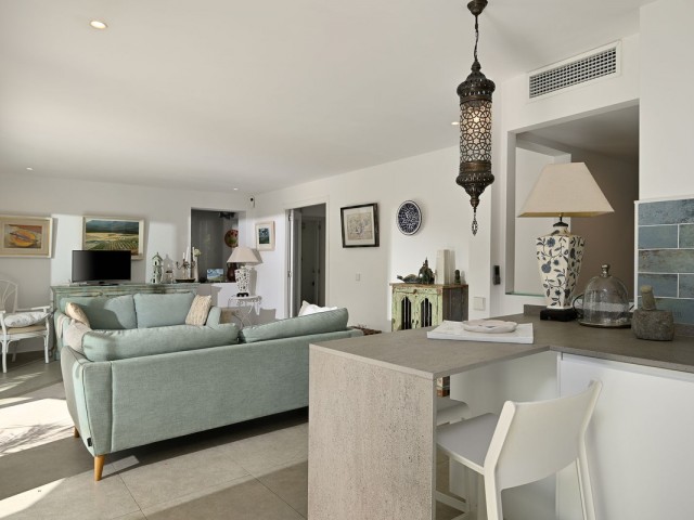 2 Bedrooms Villa in Marbesa