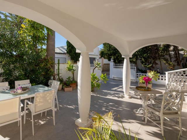 2 Schlafzimmer Villa in Marbesa