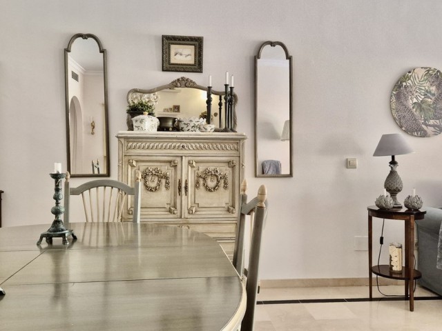 2 Bedrooms Apartment in Nueva Andalucía