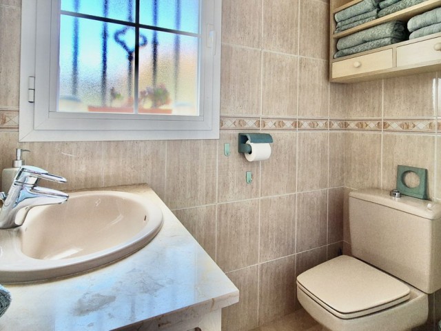 2 Bedrooms Apartment in Nueva Andalucía