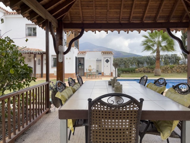 Villa avec 4 Chambres  à Alhaurín el Grande
