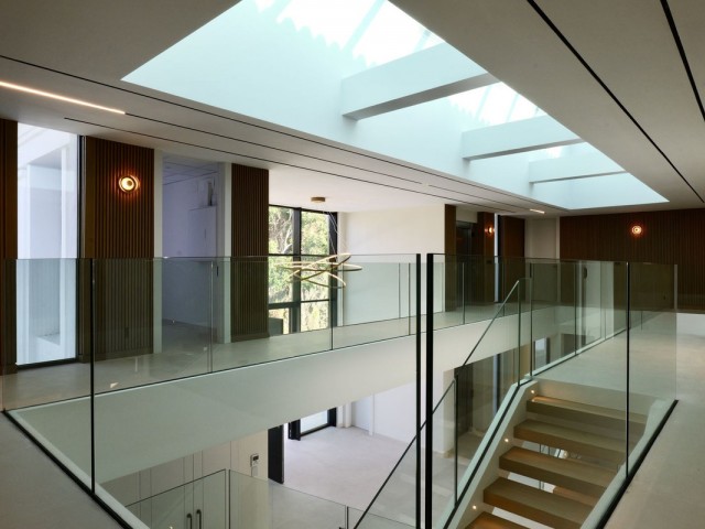 7 Bedrooms Villa in Benahavís