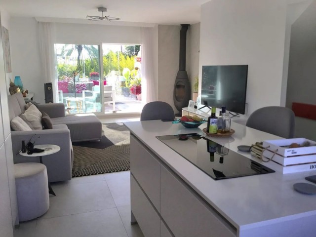 3 Bedrooms Townhouse in Estepona
