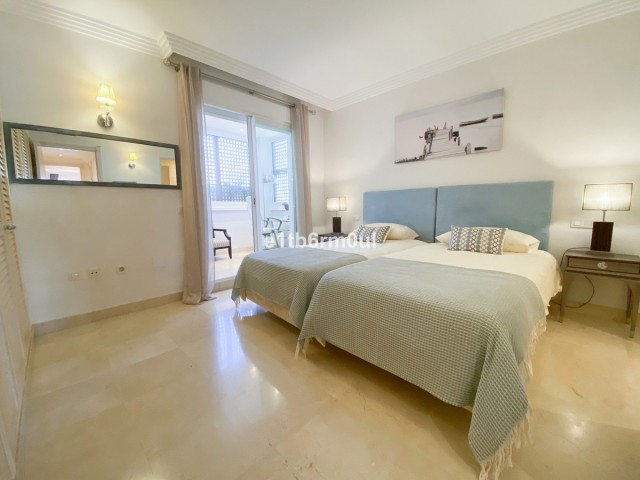 2 Bedrooms Apartment in Nueva Andalucía
