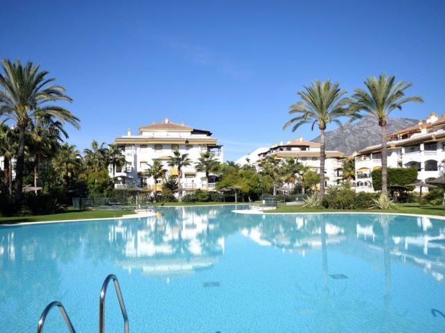 Penthouse in Nueva Andalucía