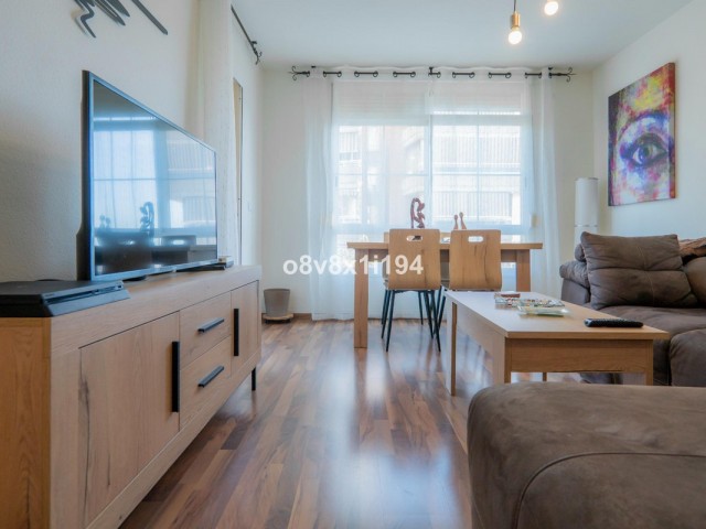 Apartamento con 4 Dormitorios  en Málaga