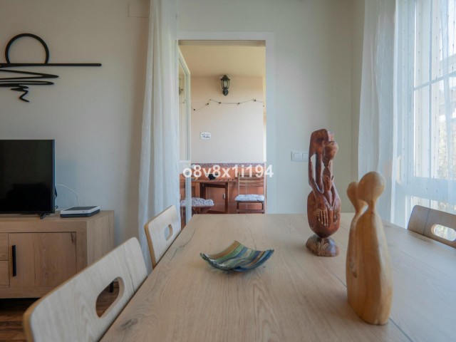 Apartamento con 4 Dormitorios  en Málaga