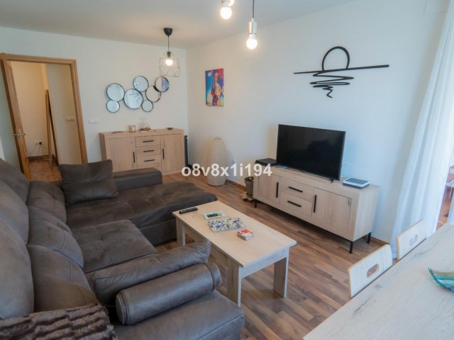 Apartamento con 4 Dormitorios  en Málaga