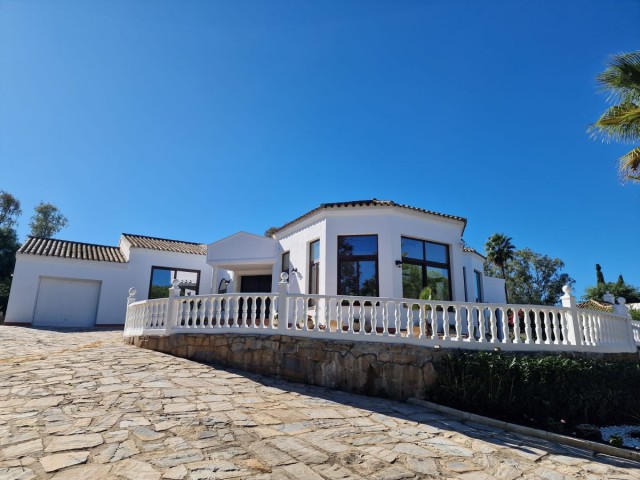 4 Bedrooms Villa in Sotogrande Alto