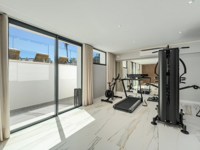 5 Bedrooms Villa in The Golden Mile