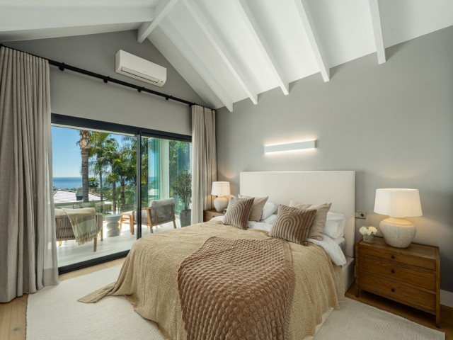 5 Bedrooms Villa in The Golden Mile