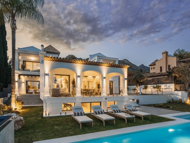 5 Bedrooms Villa in The Golden Mile