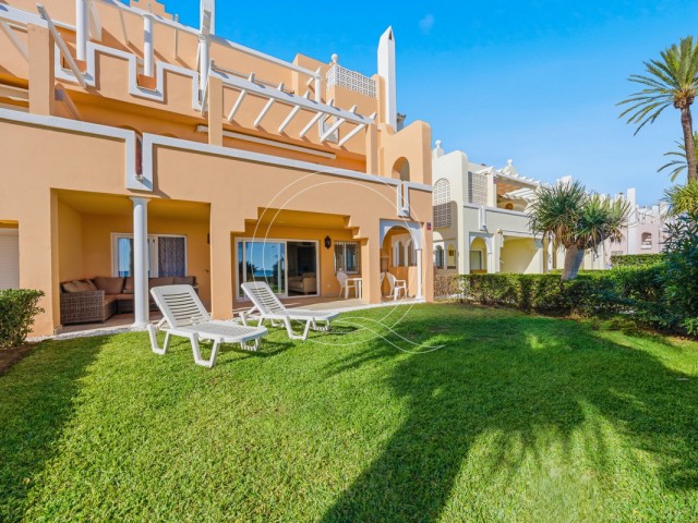 3 Bedrooms Apartment in Estepona