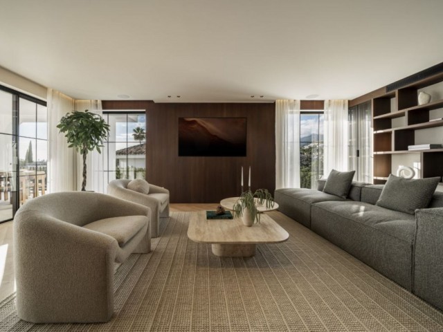 5 Bedrooms Villa in Nueva Andalucía