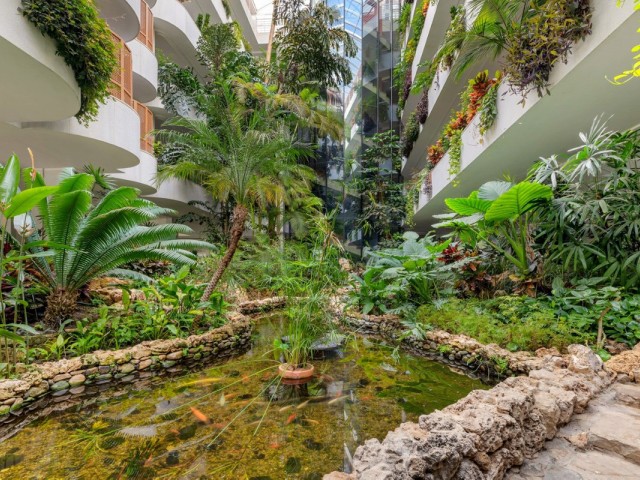 2 Bedrooms Apartment in Marbella