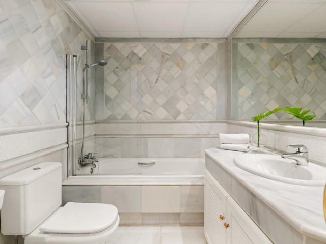 2 Bedrooms Apartment in Marbella