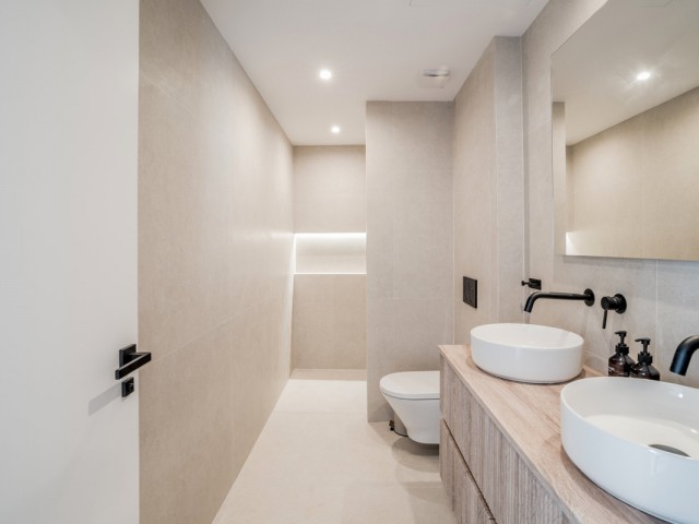 Apartamento con 3 Dormitorios  en La Quinta