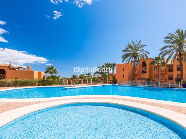 3 Bedrooms Apartment in Benahavís