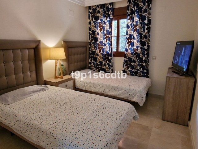 3 Bedrooms Apartment in Benahavís