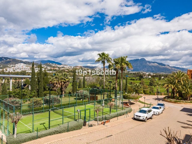 3 Bedrooms Apartment in Benahavís