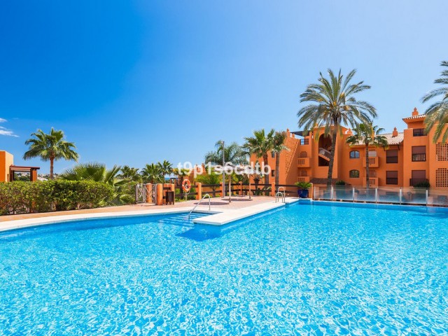 3 Bedrooms Apartment in Benahavís