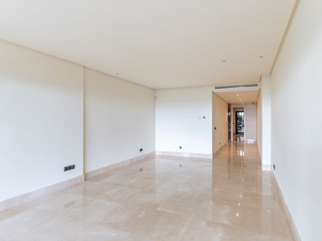 2 Schlafzimmer Apartment in Estepona