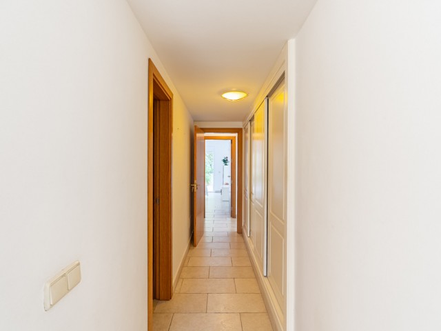 2 Bedrooms Apartment in Benahavís