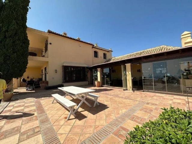 9 Bedrooms Villa in La Mairena