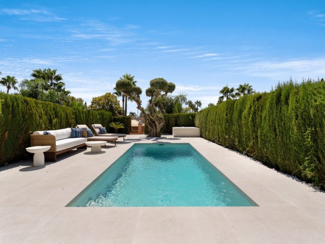 4 Schlafzimmer Reihenhaus in Nueva Andalucía