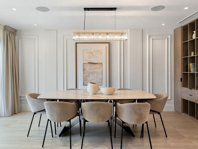 4 Schlafzimmer Reihenhaus in Nueva Andalucía