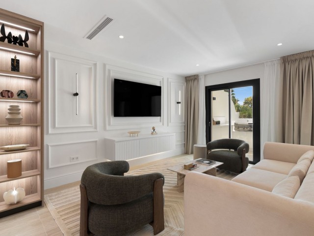 4 Schlafzimmer Reihenhaus in Nueva Andalucía