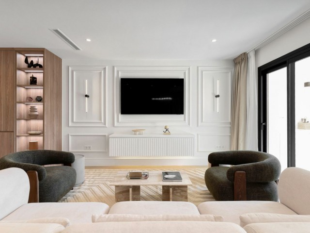 4 Schlafzimmer Reihenhaus in Nueva Andalucía