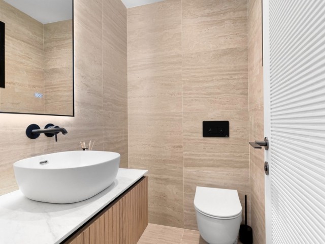 4 Schlafzimmer Reihenhaus in Nueva Andalucía